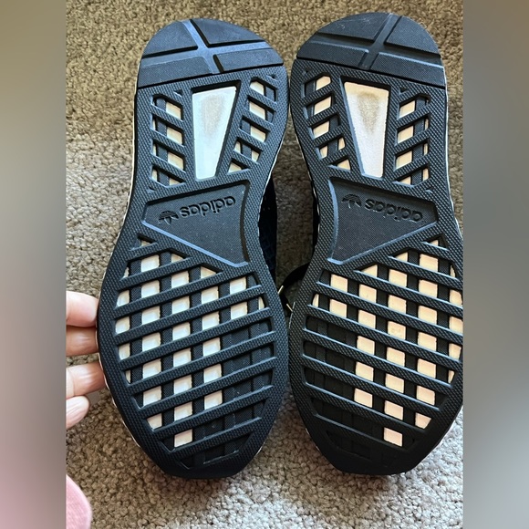 Youth Adidas Deerupt Sneakers - Picture 3 of 8